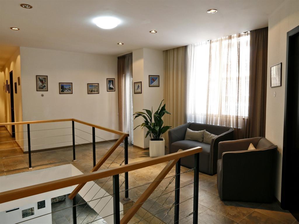 Hotel Club-2100 Goedaoeri Buitenkant foto